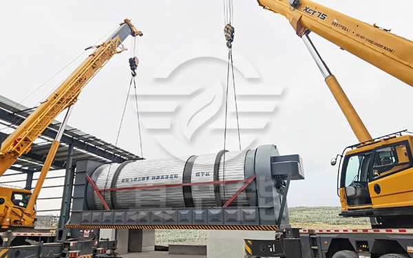 果渣烘干機吊裝現場 果渣烘干機吊裝現場